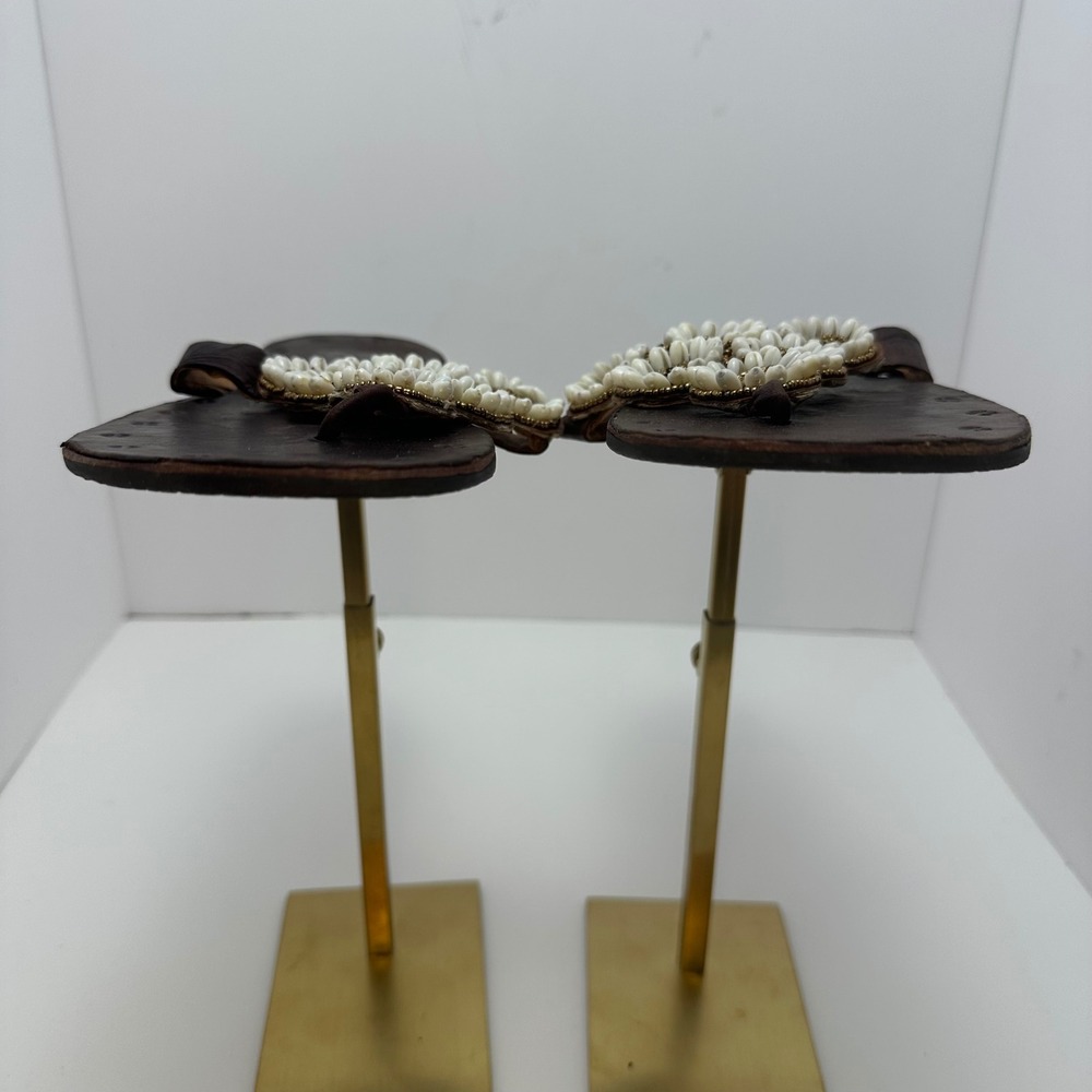 Handmade in Kenya Womens Leather Shell Beaded Floral Thong Sandals Brown Flat - Picture 5 of 6